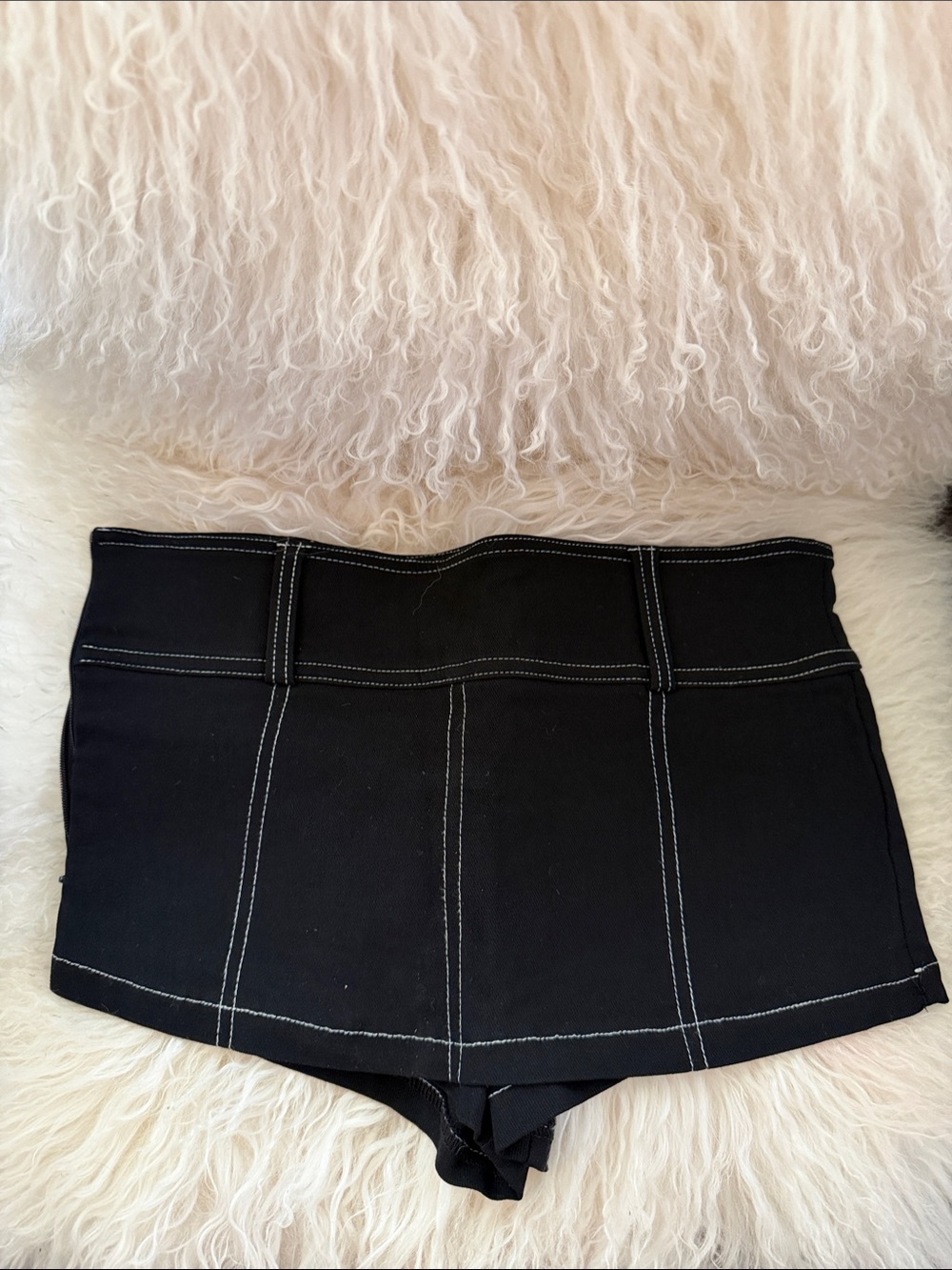 SHEIN Black High-Waist Skort with White Contrast Stitching
